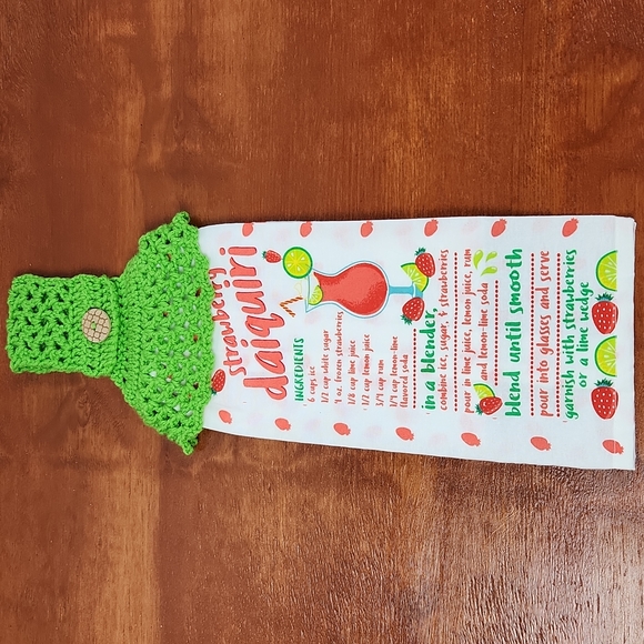 Crocheted Top Hanging Kitchen Flour Sack Towel